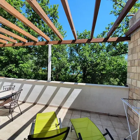 公寓 Green Apartment *